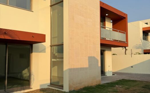 Vivenda V5+Anexo – Condomínio Horizonte