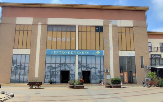 Loja de 564m2 – Condomínio Vila Kuditemo