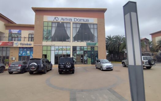 Loja de 320m2 – Condomínio Vila Kuditemo