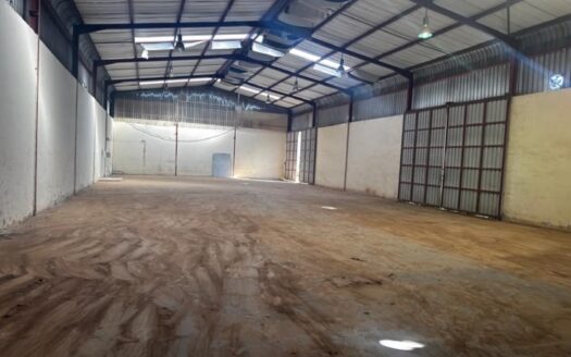 Armazém de 800m2 – Talatona